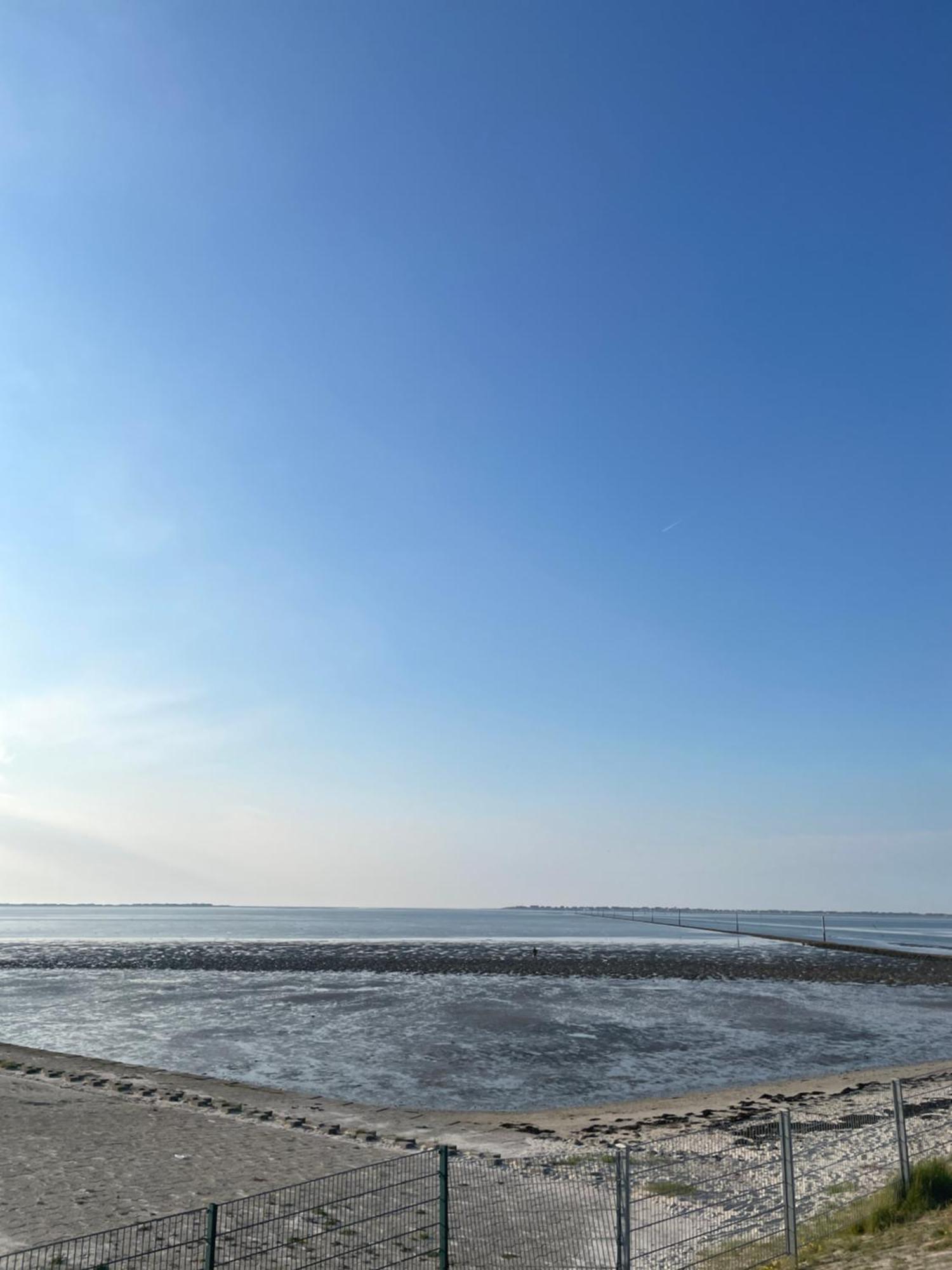 Willa Nordseekueste Am Deich Mit Schoenem Garten Neßmersiel Zewnętrze zdjęcie